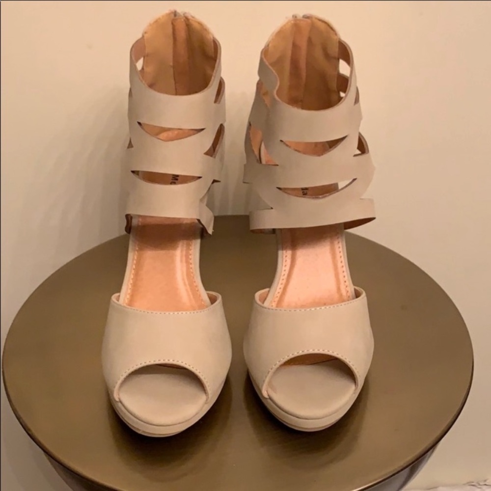 🎈Gladiator heels